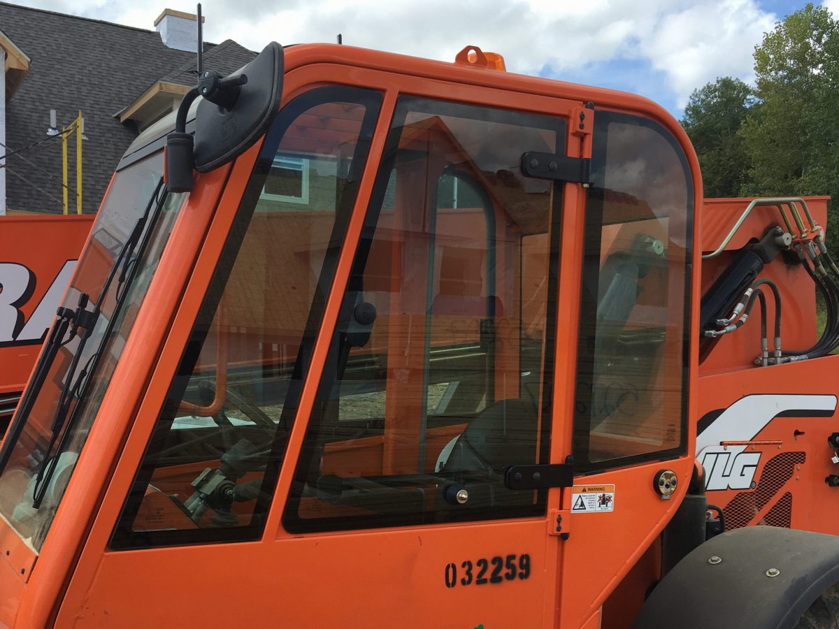 Auto Glass Repair: Construction Equipment Glass